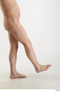 Steve Q 1 flexing leg nude side view 0014.jpg